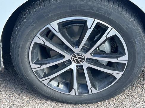 Used 2024 Volkswagen Jetta Sport FWD image 8
