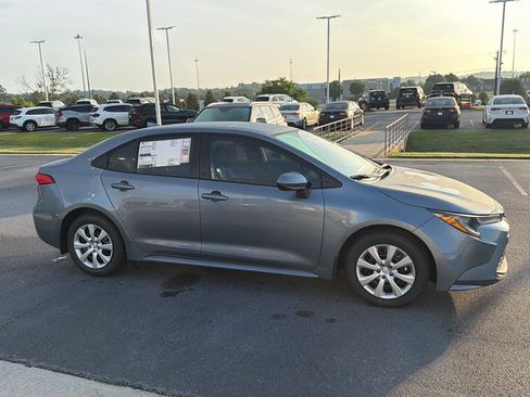 New 2026 Toyota Corolla LE FWD image 7