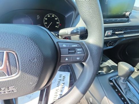 Used 2025 Honda HR-V LX image 18