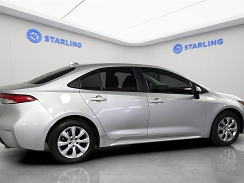 Used 2022 Toyota Corolla LE image 10
