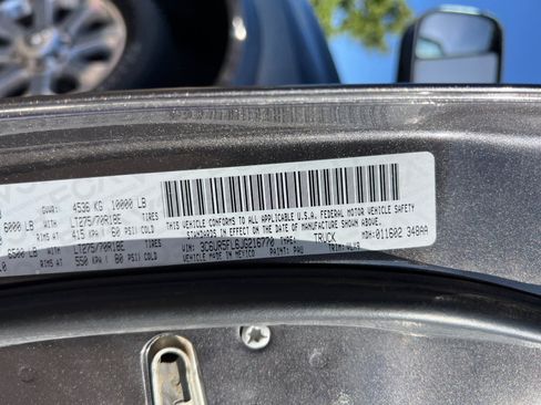 Used 2018 RAM 2500 Laramie AWD/4WD image 23