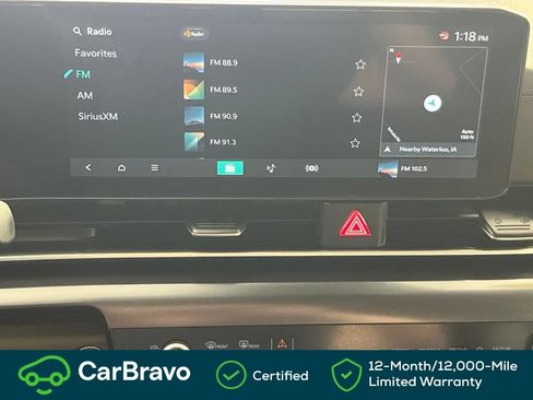 Used 2025 Kia Carnival FWD image 26