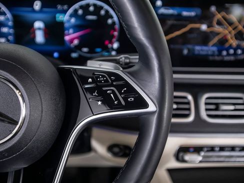 Used 2025 Mercedes-Benz GLE 580 4MATIC image 41