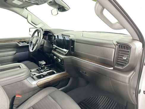 Used 2022 GMC Sierra 1500 Elevation image 29
