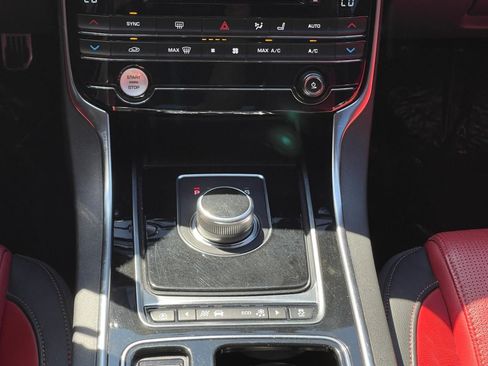 Used 2019 Jaguar XE Landmark Edition RWD image 15