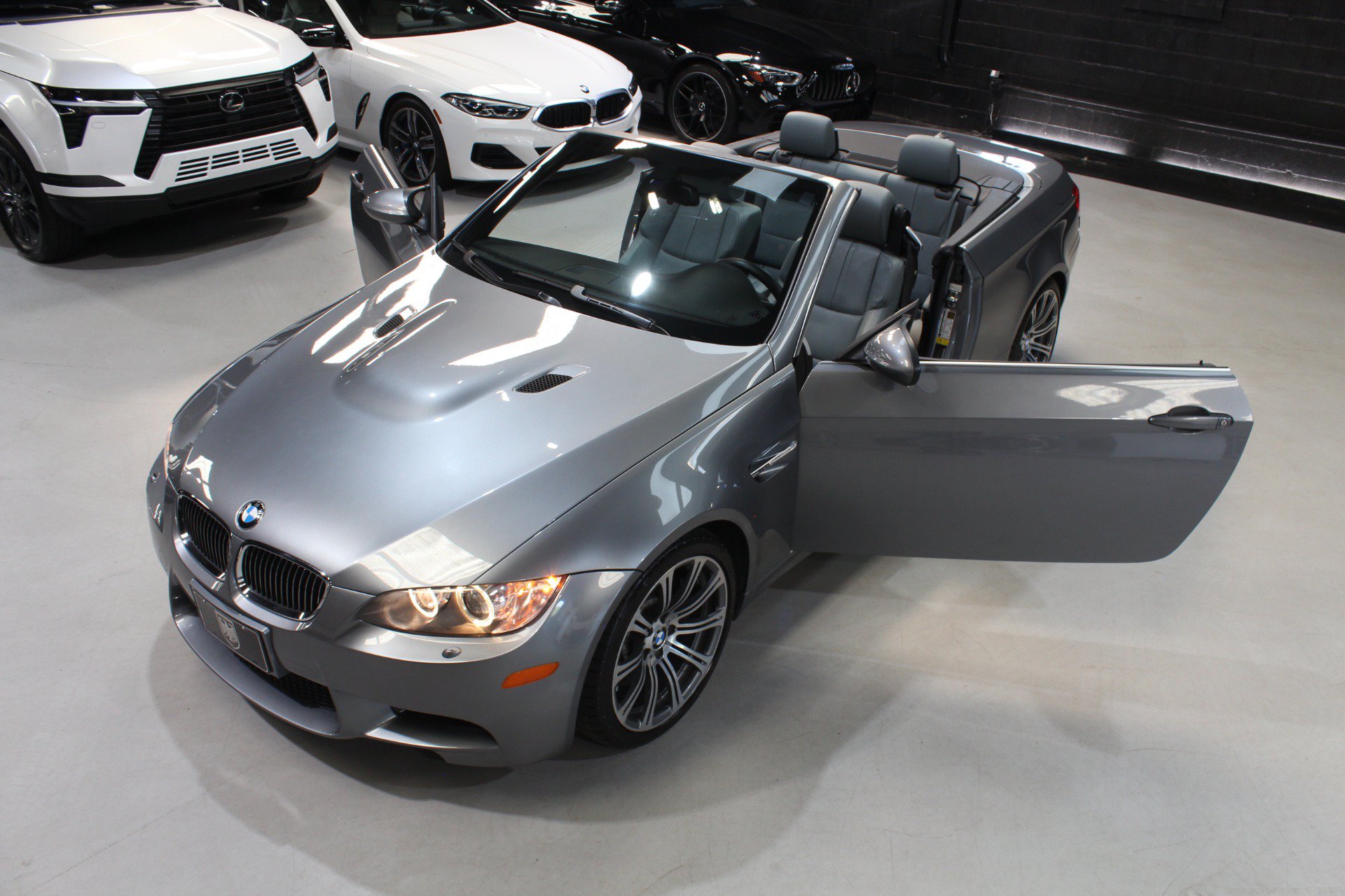 Used 2008 BMW M3 Convertible w/ Premium Pkg RWD image 35
