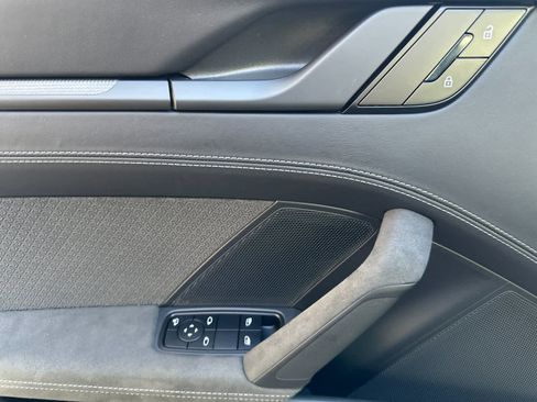 Used 2025 Porsche 911 Carrera GTS image 11