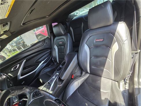 Used 2019 Chevrolet Camaro SS RWD image 10