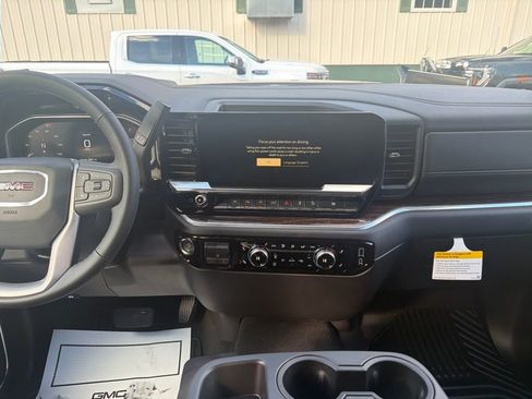 New 2026 GMC Sierra 1500 SLE w/ X31 Off-Road Package image 19