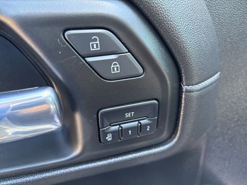 Used 2022 GMC Sierra 1500 SLT w/ SLT Premium Plus Package AWD/4WD image 14
