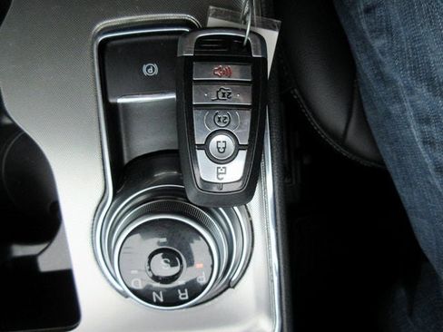 Used 2022 Ford Edge SEL w/ Convenience Package image 22