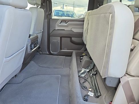 Used 2023 GMC Sierra 1500 SLT w/ SLT Convenience Package image 38