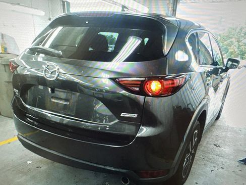 Used 2017 MAZDA CX-5 Grand Touring w/ Premium Package AWD/4WD image 2