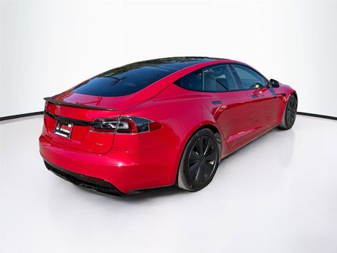 Used 2021 Tesla Model S Plaid image 7