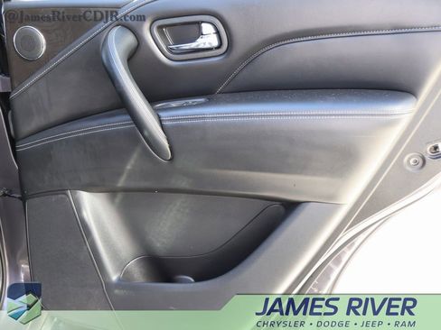 Used 2024 INFINITI QX80 Luxe image 11