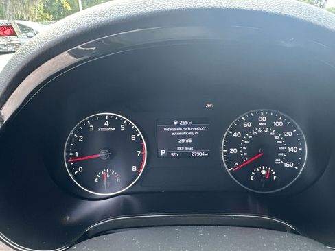 Used 2023 Kia Seltos S AWD/4WD image 30