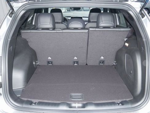 Used 2024 Jeep Compass Latitude w/ Sun and Sound Group image 11