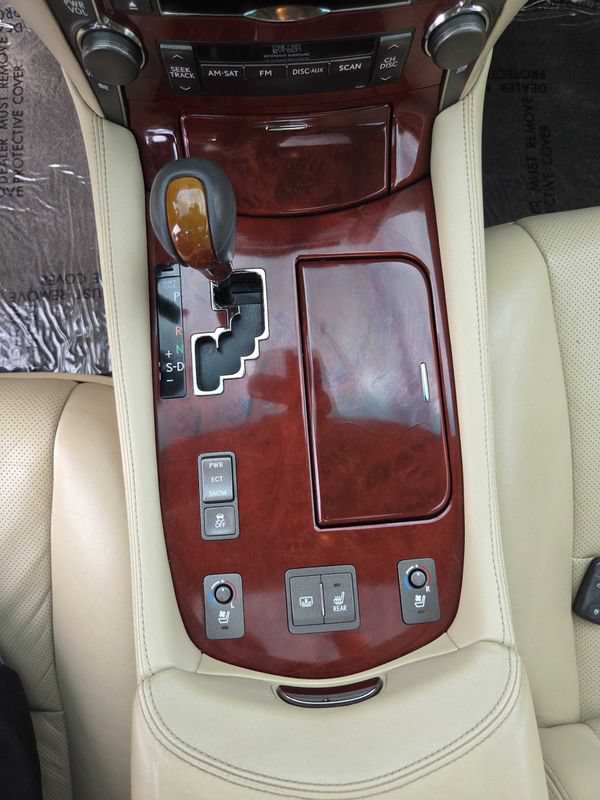 Used 2008 Lexus LS 460 RWD image 24