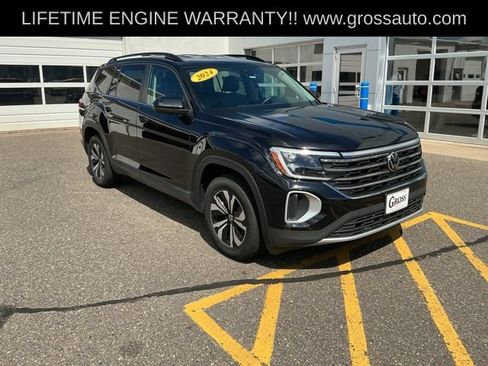 Used 2024 Volkswagen Atlas SE AWD/4WD image 2