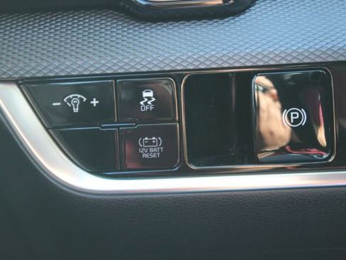 Used 2023 Kia Sportage LX AWD/4WD image 17