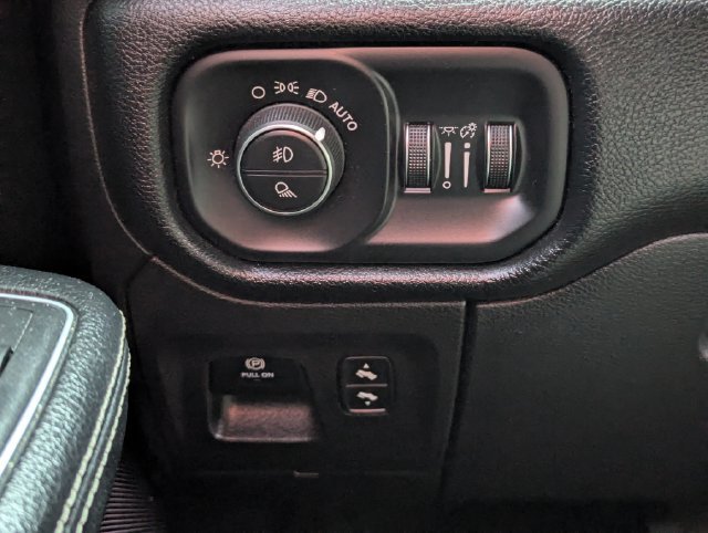 Used 2021 RAM 1500 Laramie w/ Trailer Tow Group AWD/4WD image 19