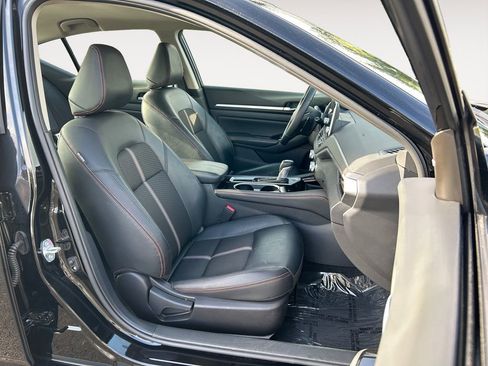 Used 2025 Nissan Altima 2.5 SR FWD image 23