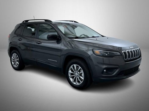 Used 2022 Jeep Cherokee Latitude Lux AWD/4WD image 3