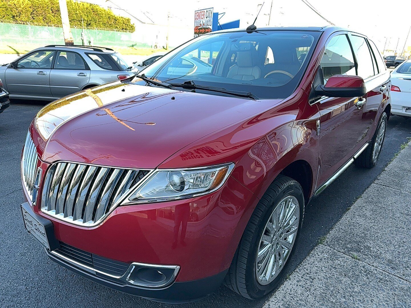 Used 2011 Lincoln MKX AWD w/ 102A Rapid Spec Order Code image 5