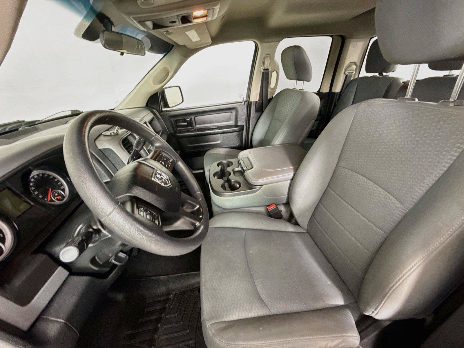 Used 2018 RAM 1500 Express w/ Express Value Package AWD/4WD image 5