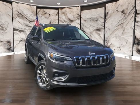 Used 2020 Jeep Cherokee Latitude Plus w/ Cold Weather Group image 2