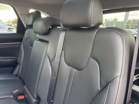 Used 2022 Kia Sorento S w/ Panoramic Sunroof Package FWD image 14