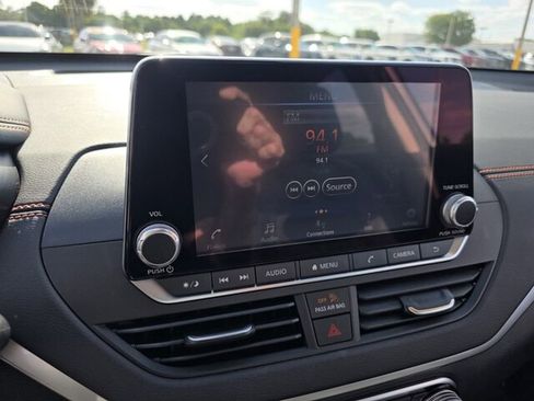 Used 2020 Nissan Altima 2.5 SR image 18