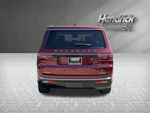 Used 2022 Jeep Wagoneer Series II AWD/4WD image 9