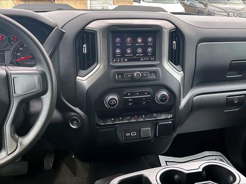 Used 2024 Chevrolet Silverado 1500 Custom Trail Boss AWD/4WD image 6