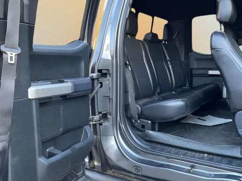 Used 2015 Ford F150 Lariat image 22