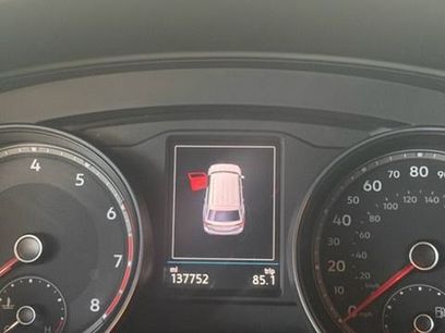 Used 2018 Volkswagen Atlas SE