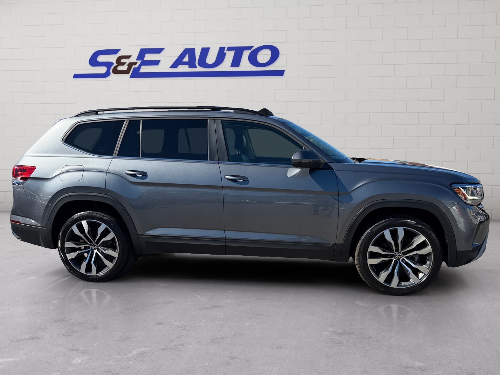 Used 2022 Volkswagen Atlas SE AWD/4WD image 5