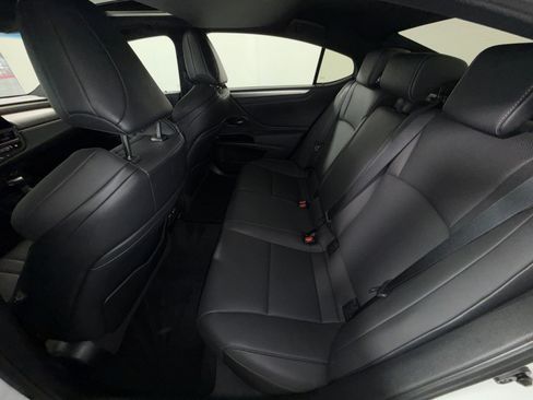 Used 2022 Lexus ES 350 F Sport w/ Accessory Package FWD image 36