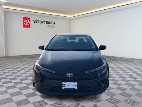 Used 2023 Toyota Corolla LE image 14