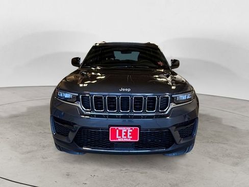 New 2026 Jeep Grand Cherokee Laredo image 9