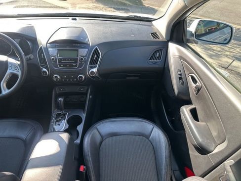 Used 2013 Hyundai Tucson GLS AWD/4WD image 11