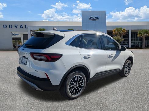 New 2026 Ford Escape SE w/ PHEV Premium Package image 4