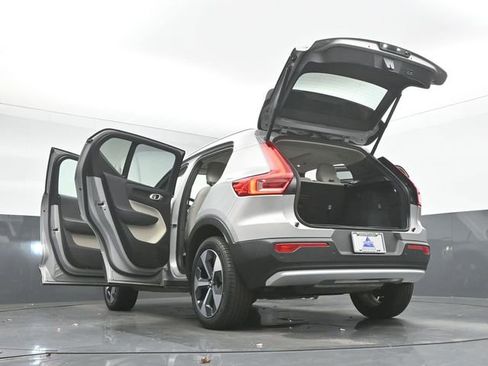 Used 2024 Volvo XC40 B5 Plus w/ Protection Package Premier image 55