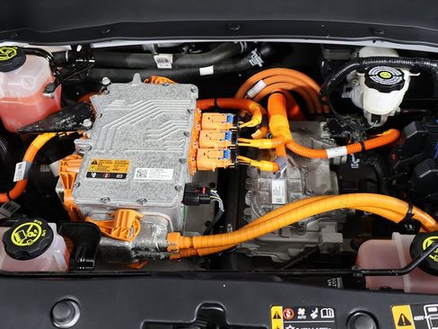 Used 2022 Chevrolet Bolt EUV LT w/ Comfort Package image 14