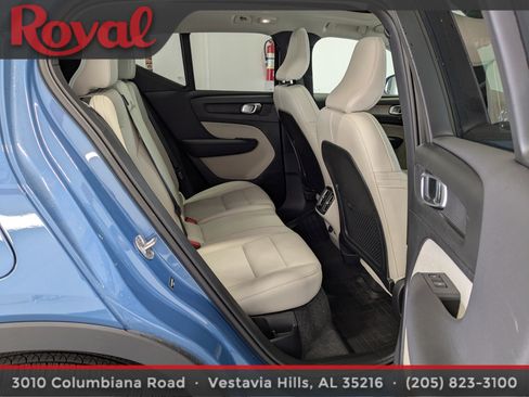 Certified 2024 Volvo XC40 B5 Plus image 10