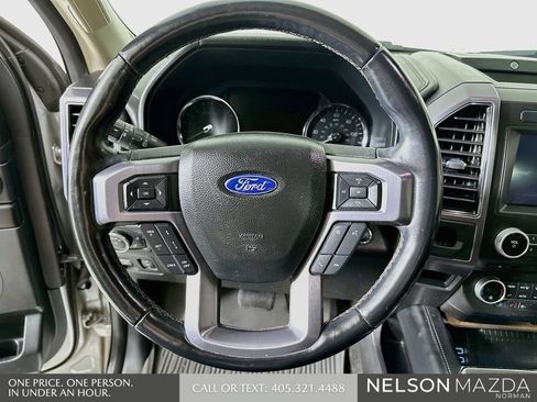 Used 2018 Ford Expedition Max Platinum RWD image 13