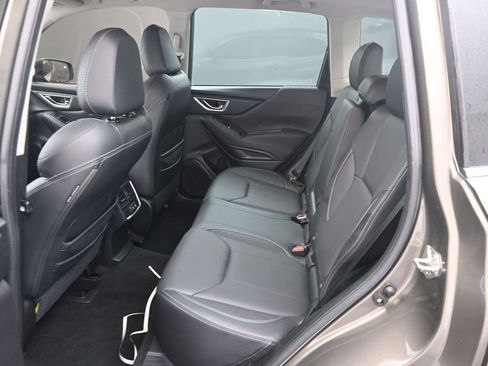 Used 2021 Subaru Forester Limited w/ Popular Package #3 image 18