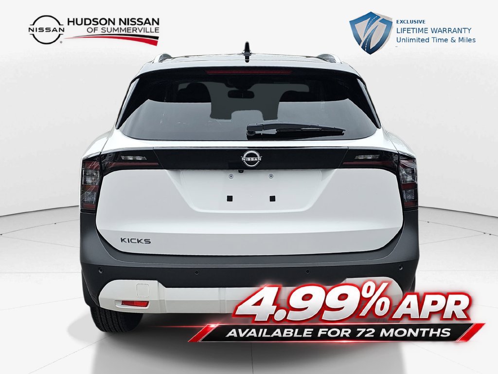 Used 2026 Nissan Kicks SV w/ SV Premium Package FWD image 8