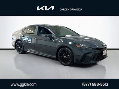 Used 2025 Toyota Camry SE w/ Convenience Package