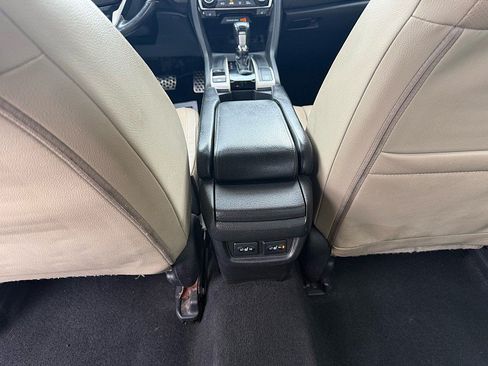 Used 2020 Honda Civic Touring image 16